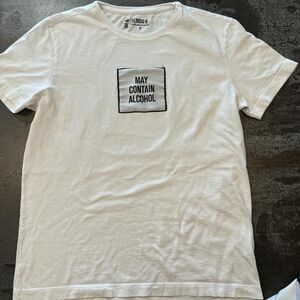 White Sergio K‎ "May Contain Alcohol " T-shirt SzP'